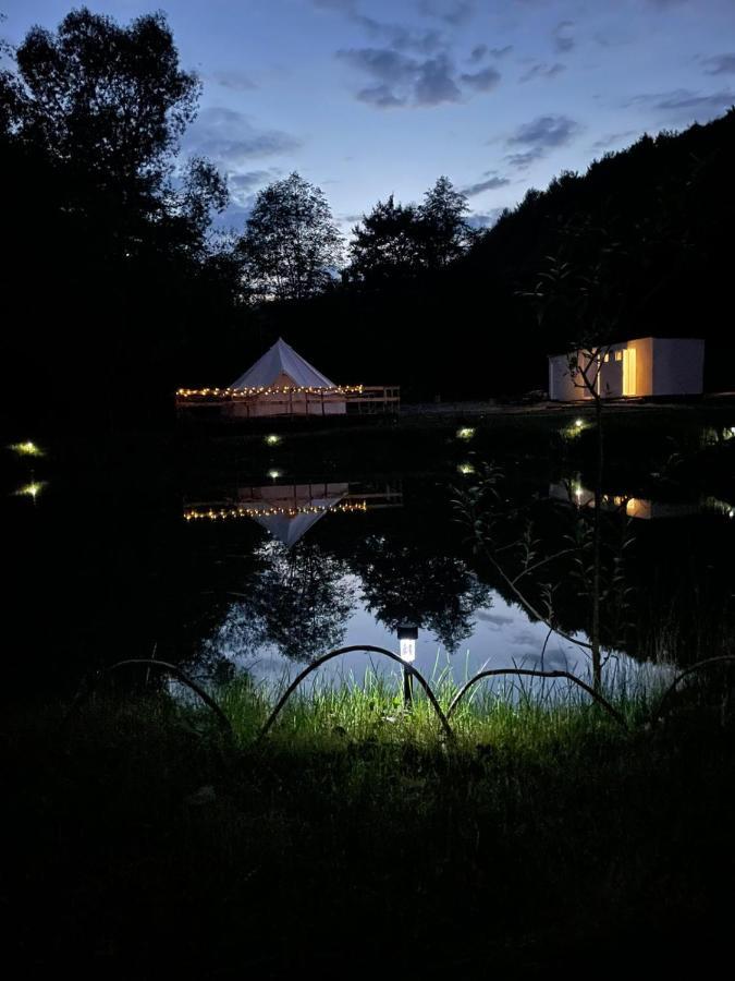 Forest Glamping บราชอฟ ภายนอก รูปภาพ